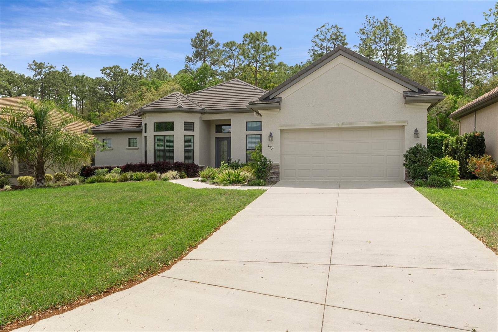 Hernando, FL 34442,877 N HUNT CLUB DR