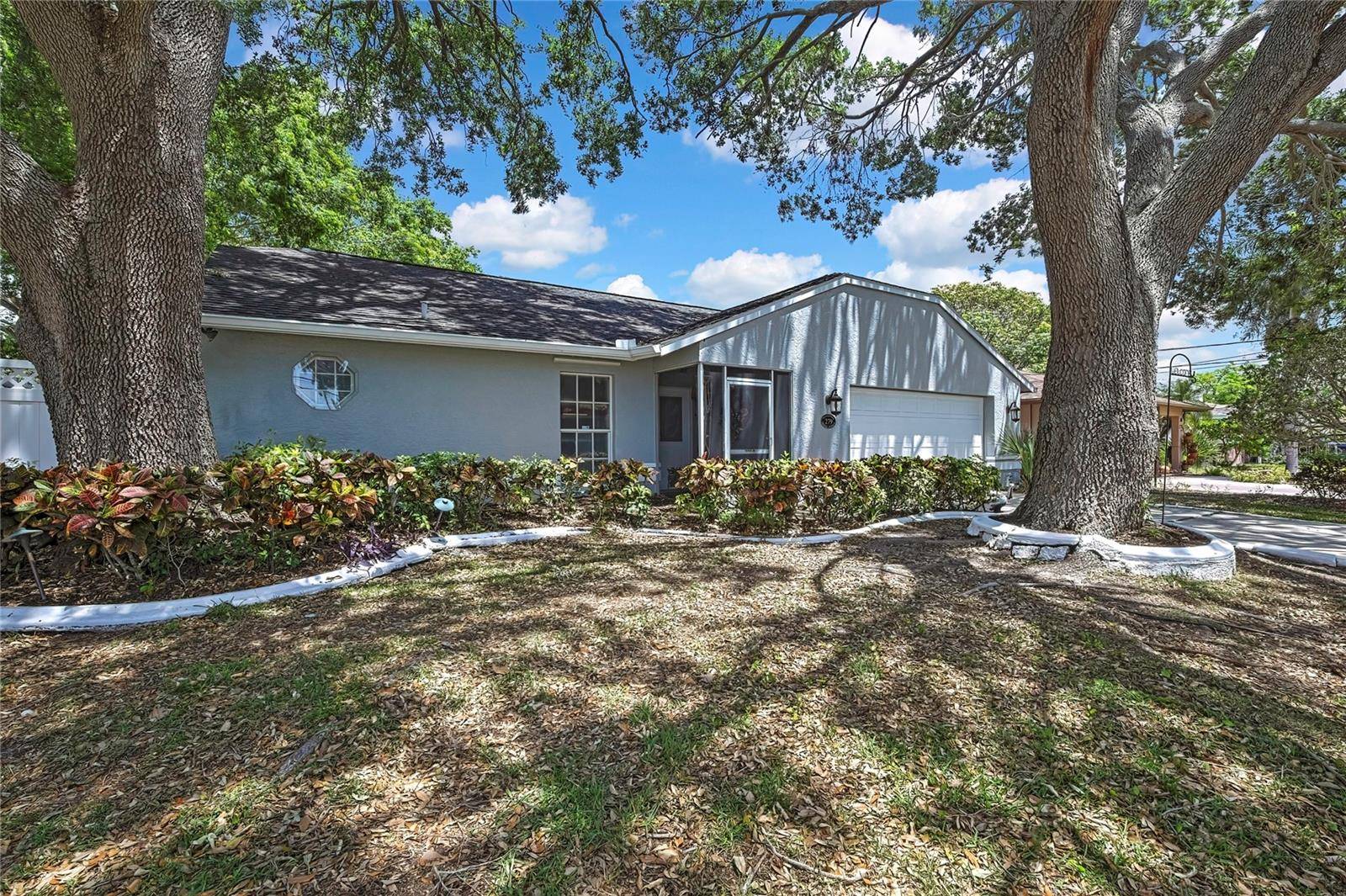 Palm Harbor, FL 34684,279 MAPLE AVE