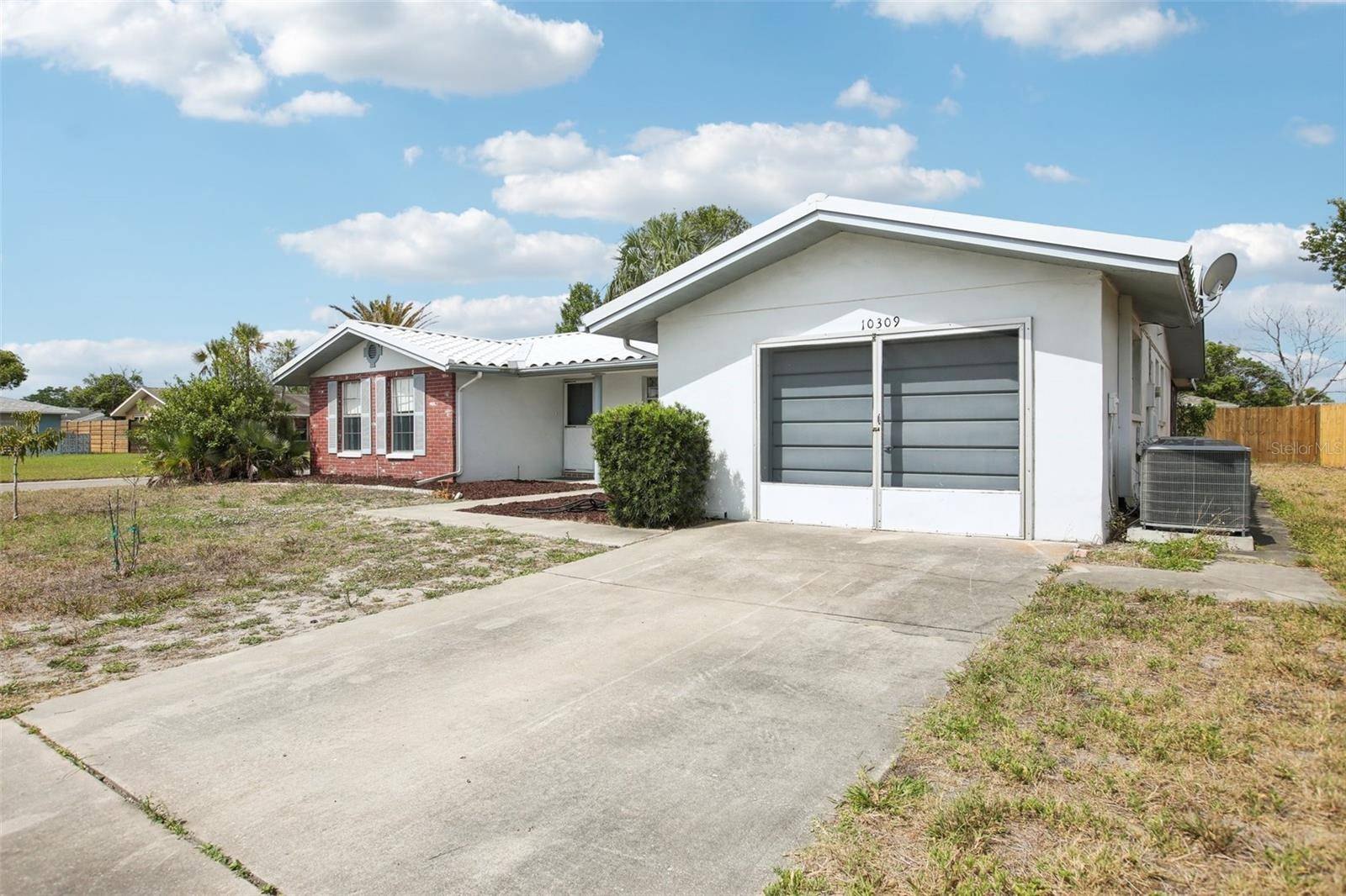 Port Richey, FL 34668,10309 HONEYSUCKLE LN