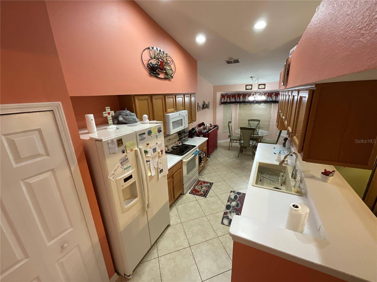 Hudson, FL 34667,18027 BAYWOOD FOREST DR