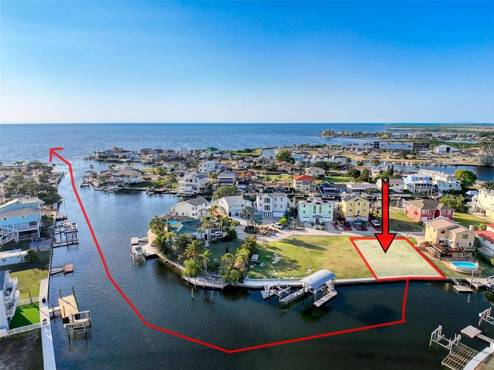 Hudson, FL 34667,6520 LOUISE CT