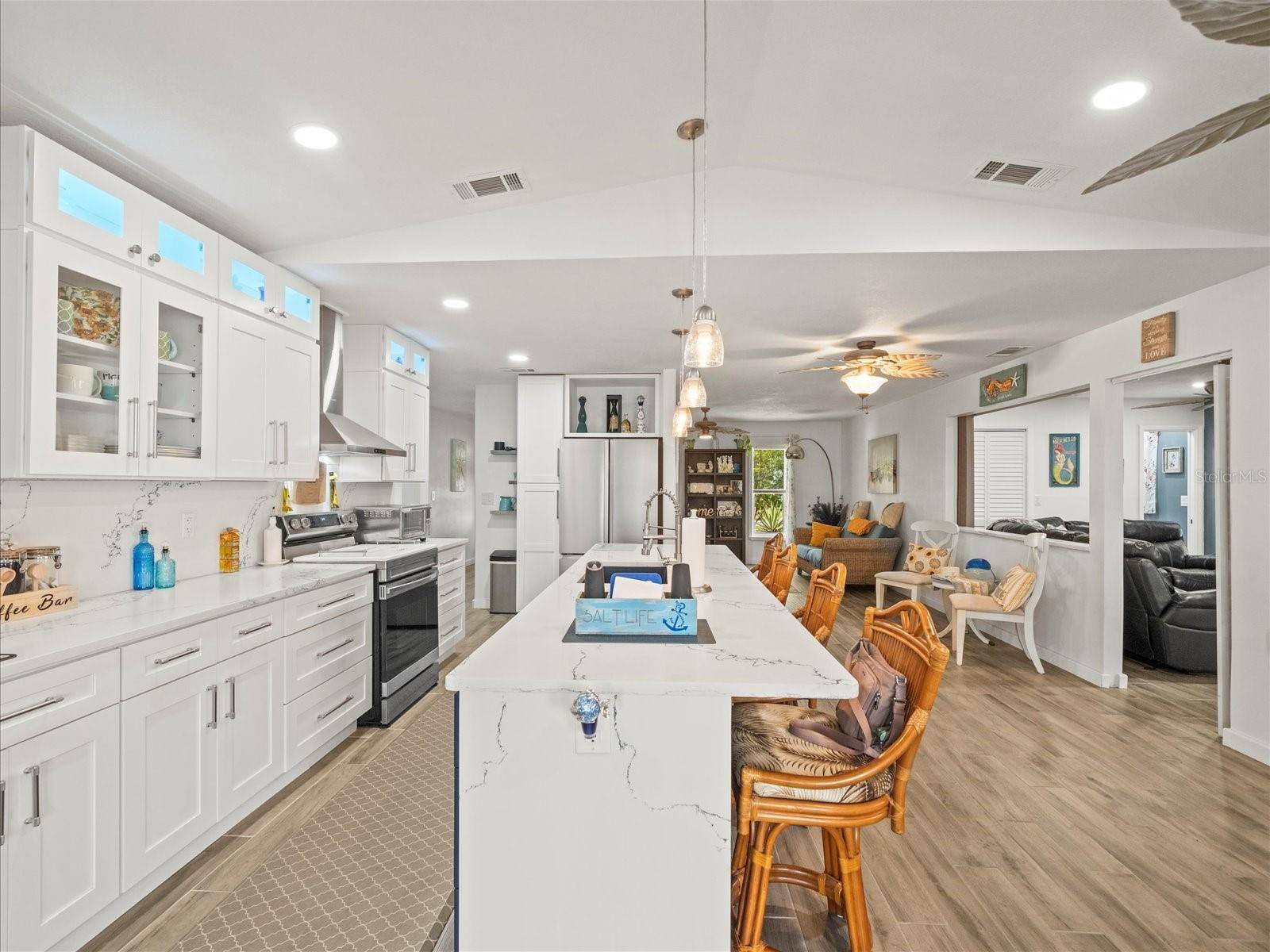 Hernando Beach, FL 34607,4128 CAMELIA DR