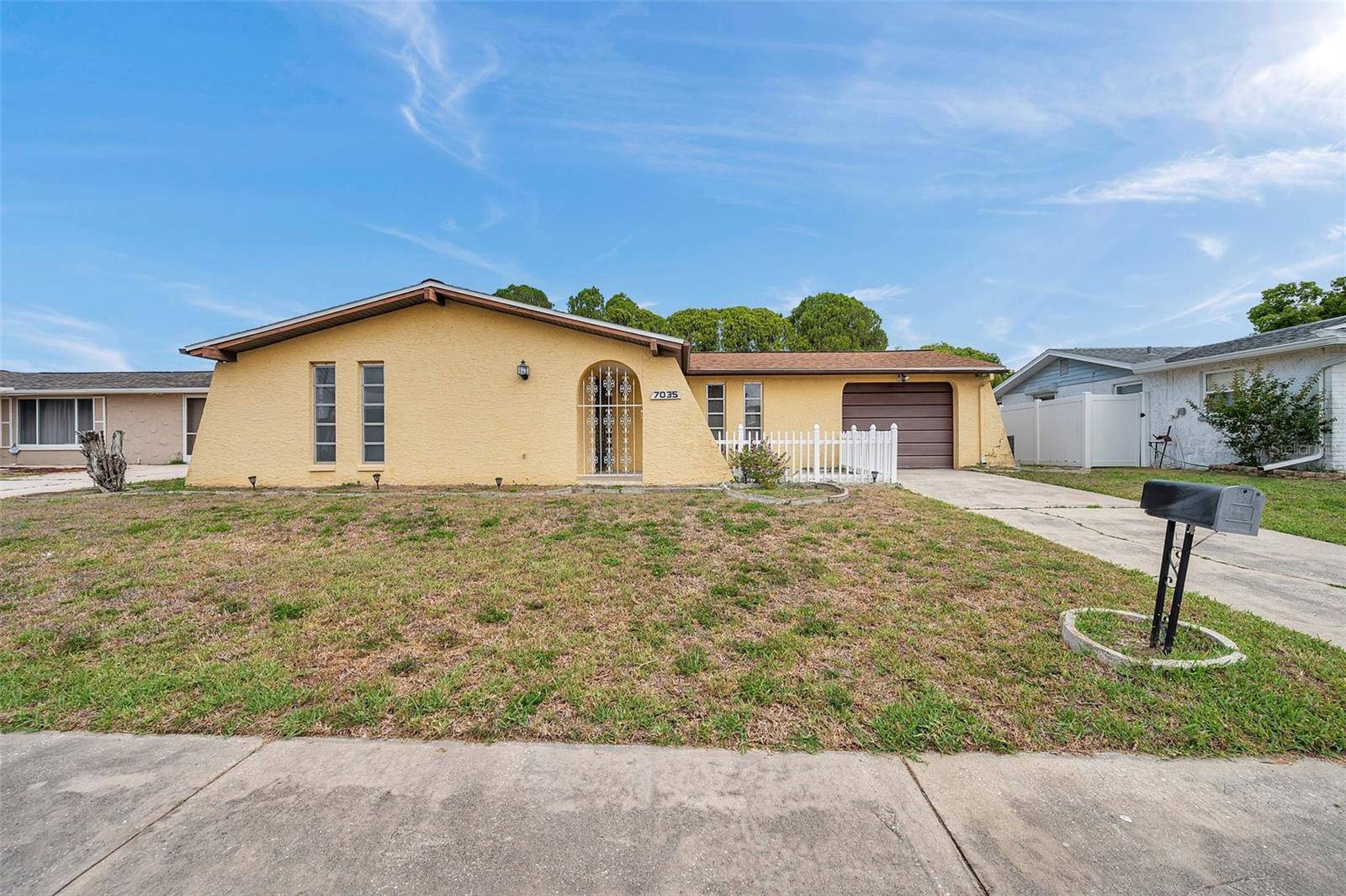 Port Richey, FL 34668,7035 CUTTY SARK DR
