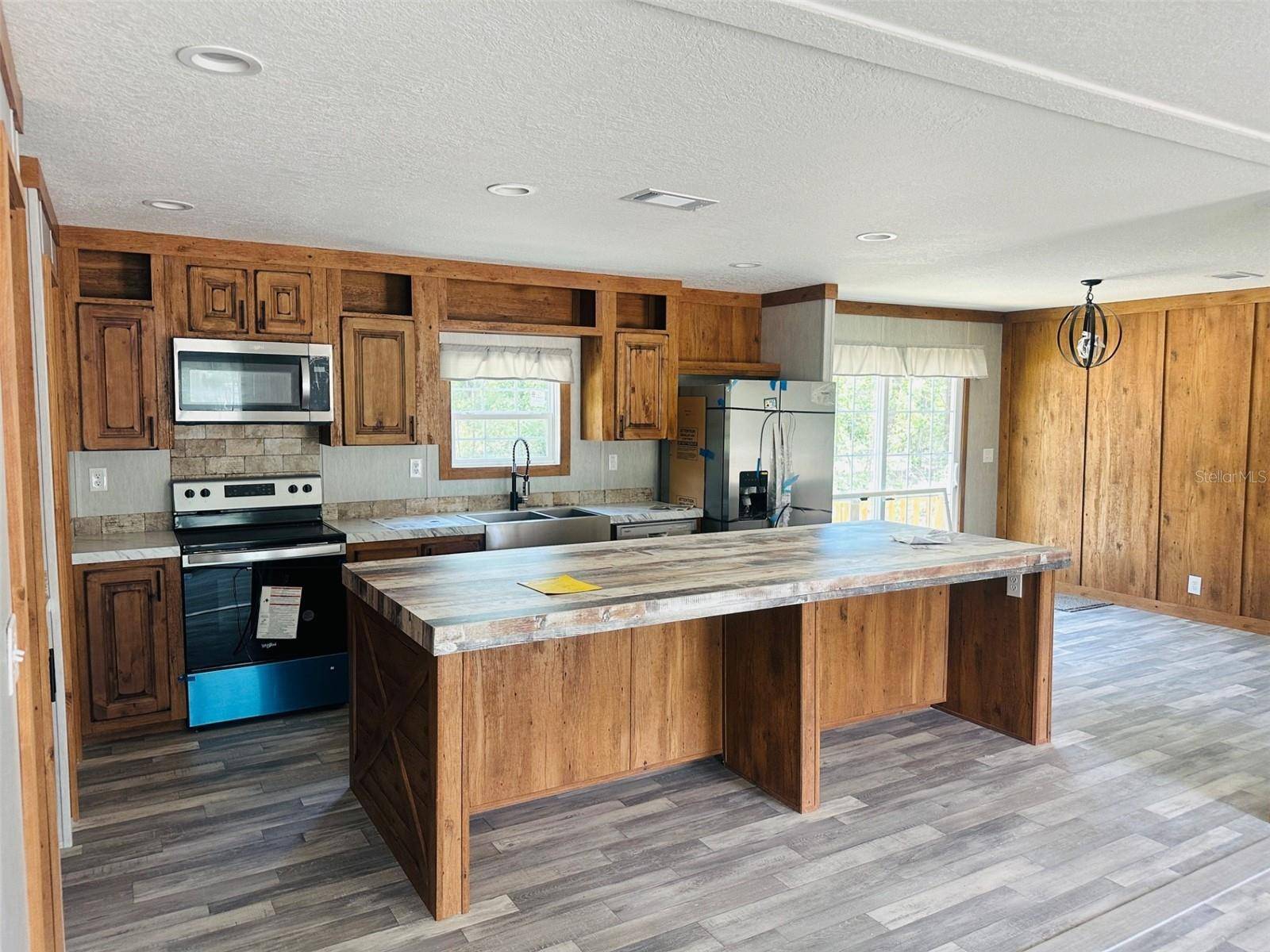 Live Oak, FL 32060,10026 CR 136