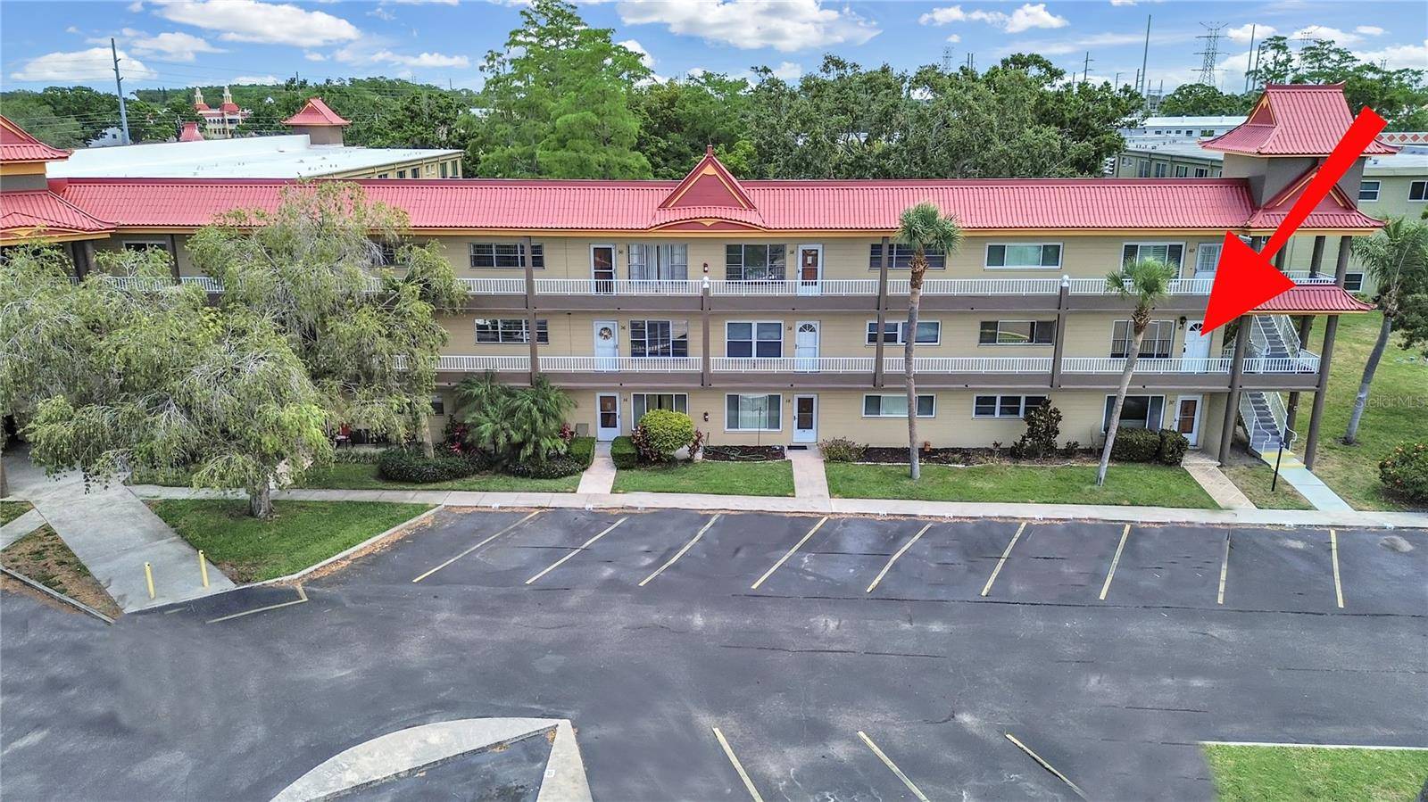 Clearwater, FL 33763,2402 ECUADORIAN WAY #40