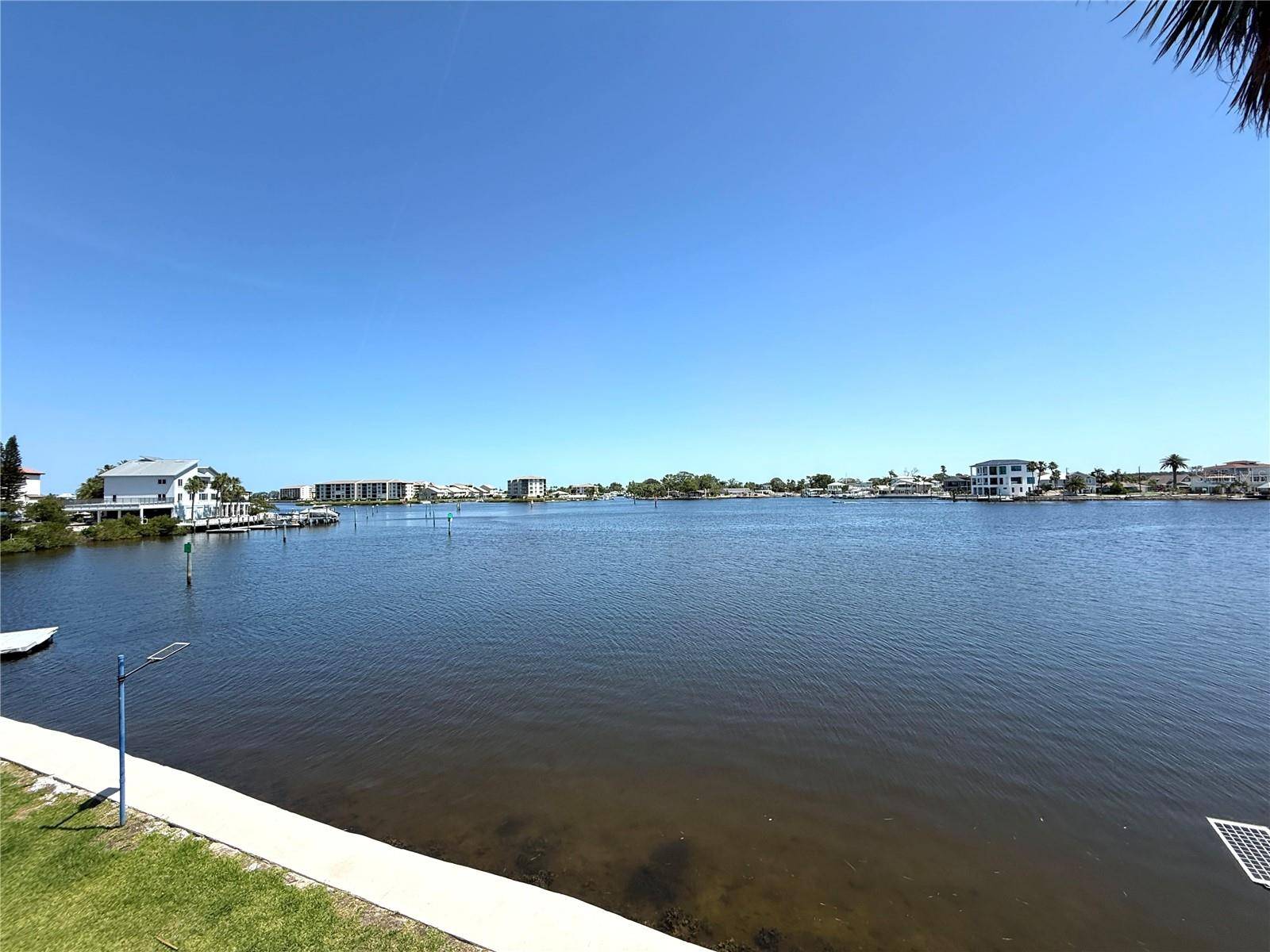 Port Richey, FL 34668,4823 EBBTIDE LN #105