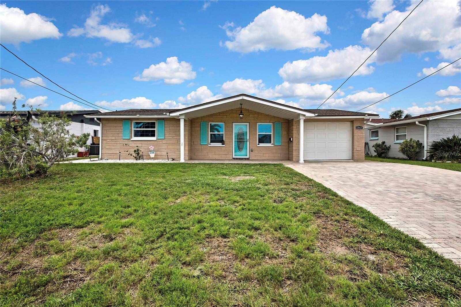 Hudson, FL 34667,12637 2ND ISLE