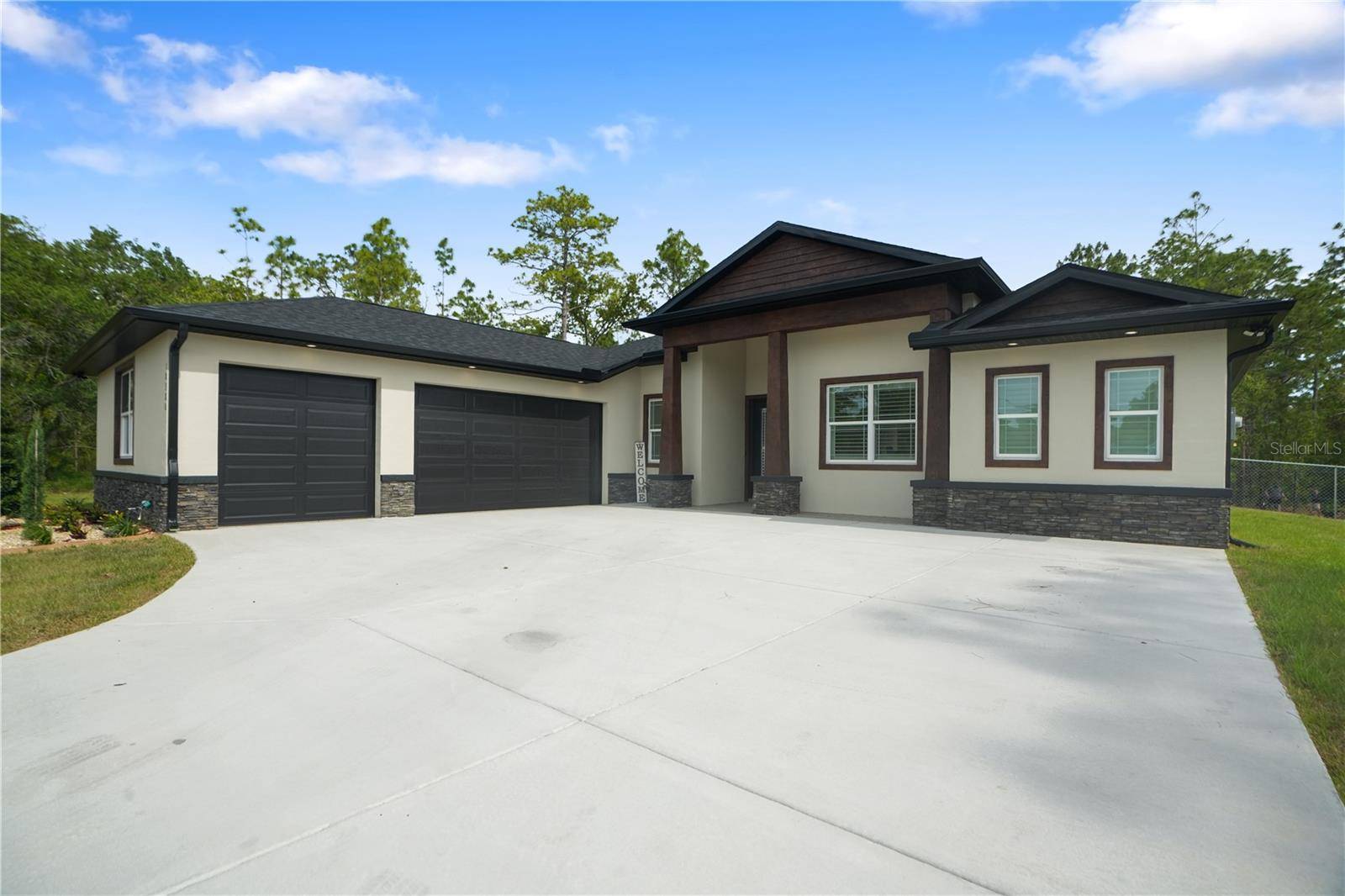Weeki Wachee, FL 34614,10380 YELLOW HAMMER RD