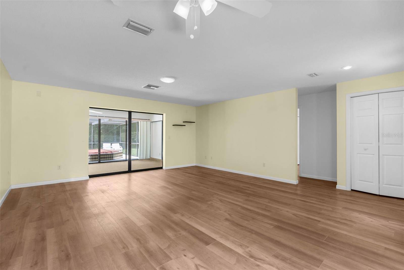 Homosassa, FL 34446,53 PINE ST