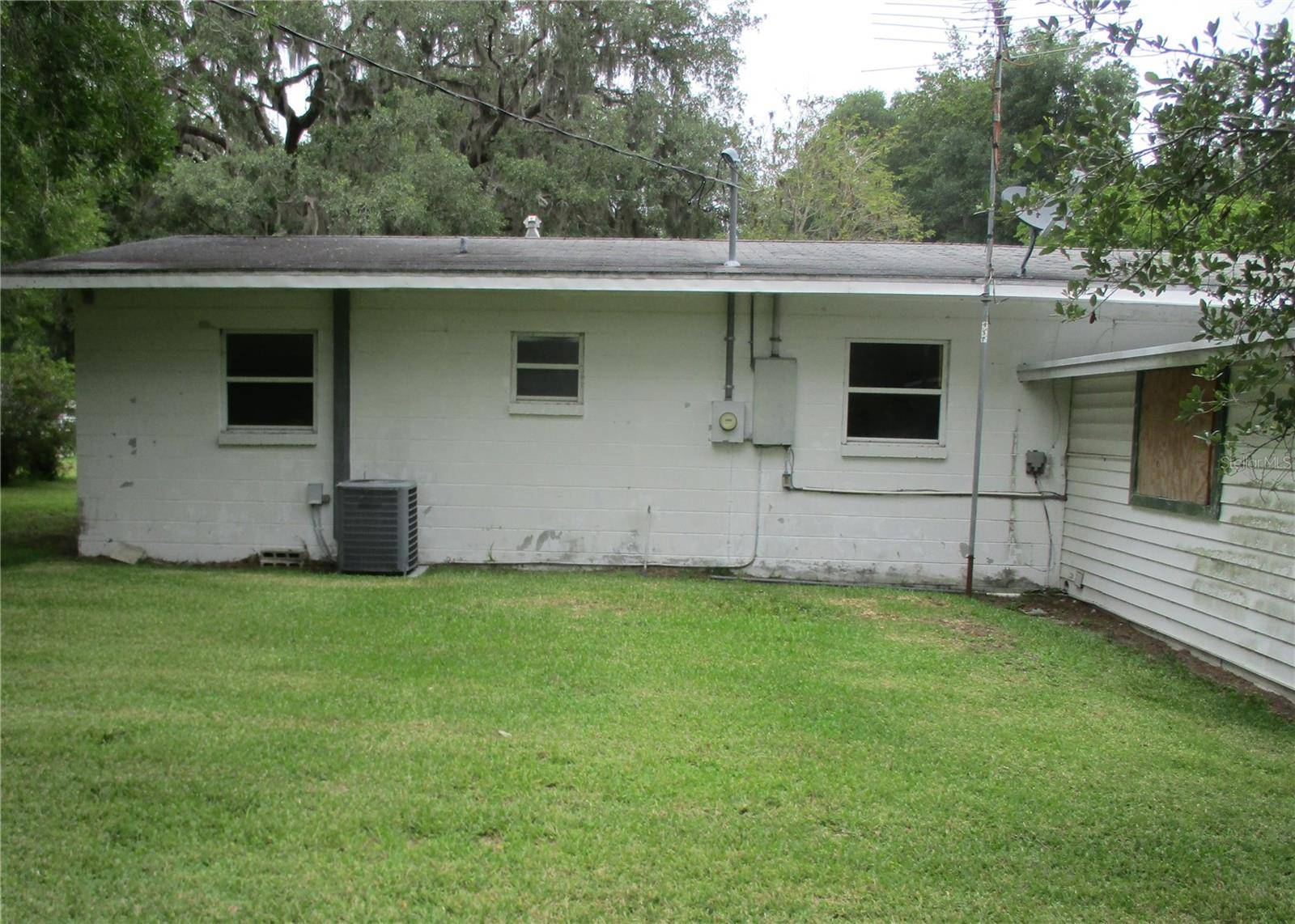 Dade City, FL 33523,37850 CRYSTAL WAY