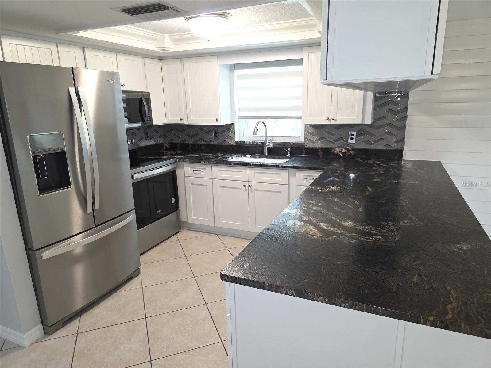 Hudson, FL 34667,7313 HATTERAS DR