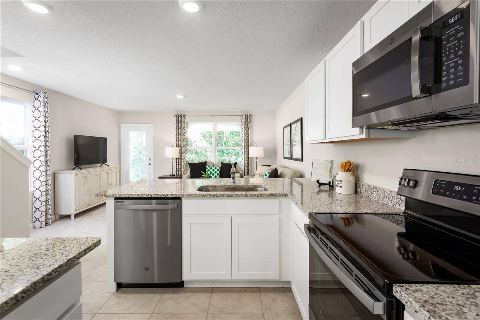 South Daytona, FL 32119,2303 INCANDESCENT WAY