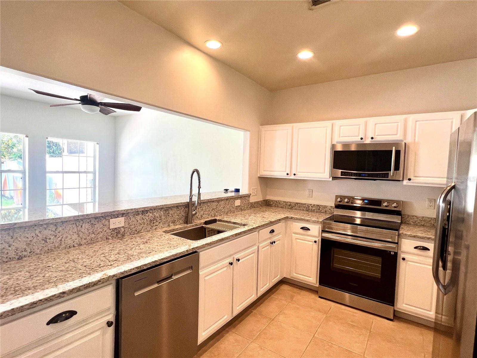 Safety Harbor, FL 34695,930 WOODBRIDGE CT