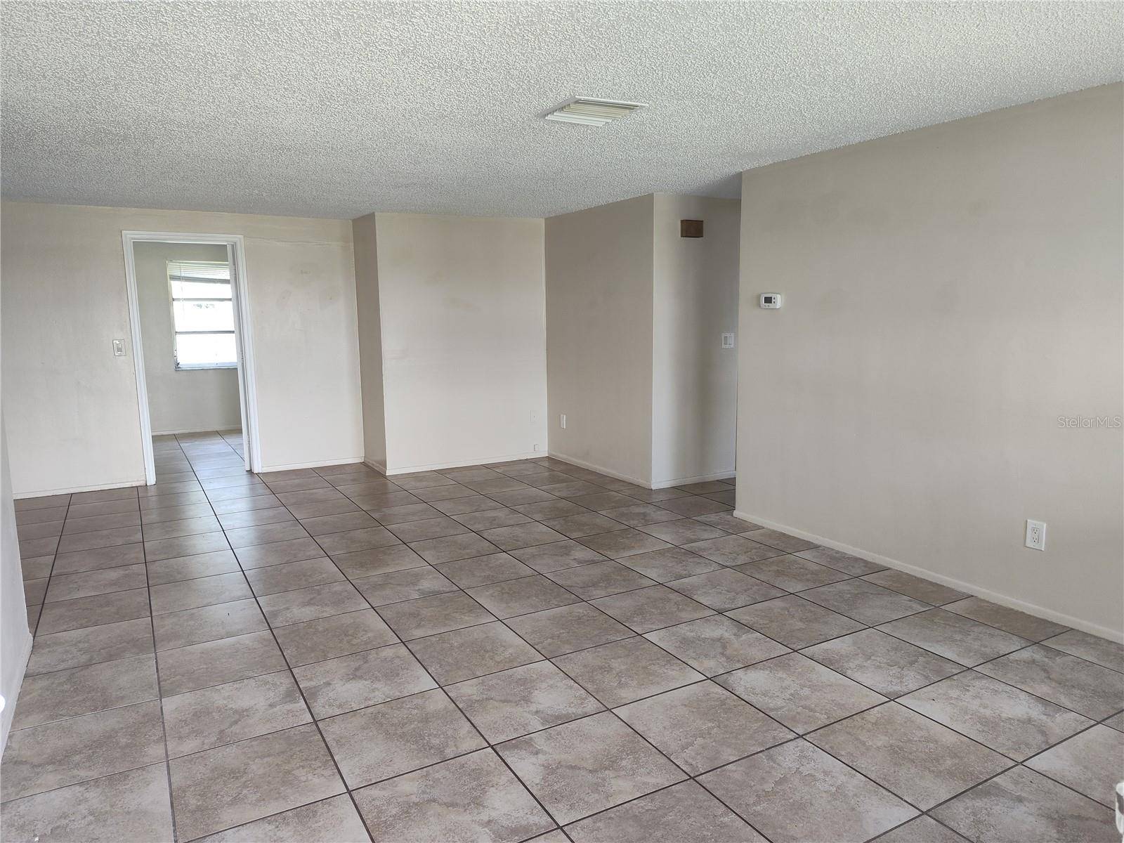 Holiday, FL 34691,2333 ROSELAWN DR