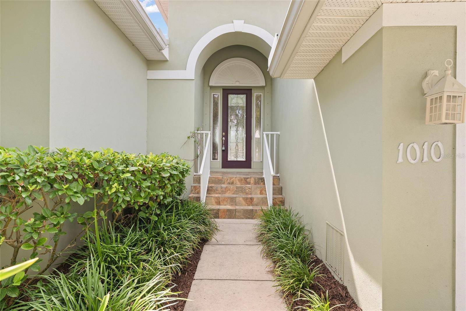 Tarpon Springs, FL 34689,1010 TEAL POINTE