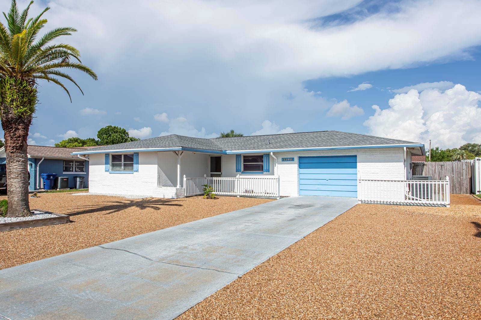 Port Richey, FL 34668,10123 OAK HILL DR