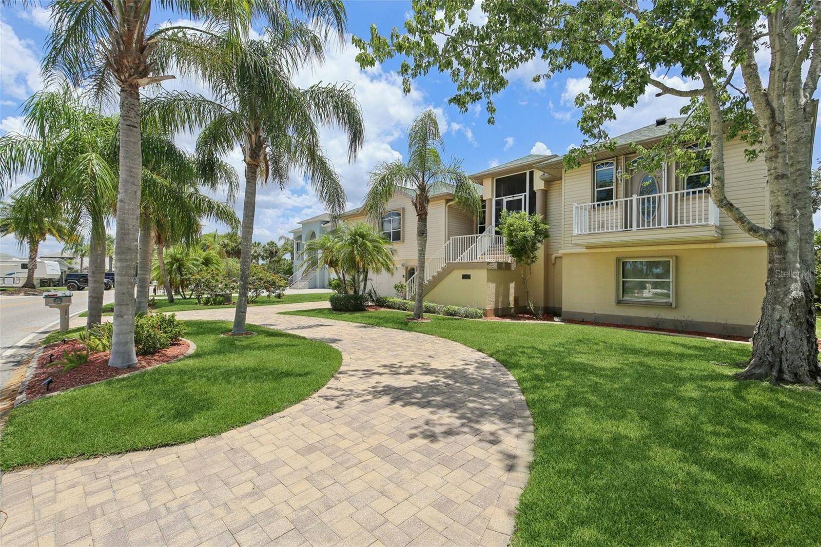 New Port Richey, FL 34652,4052 MARINE Pkwy