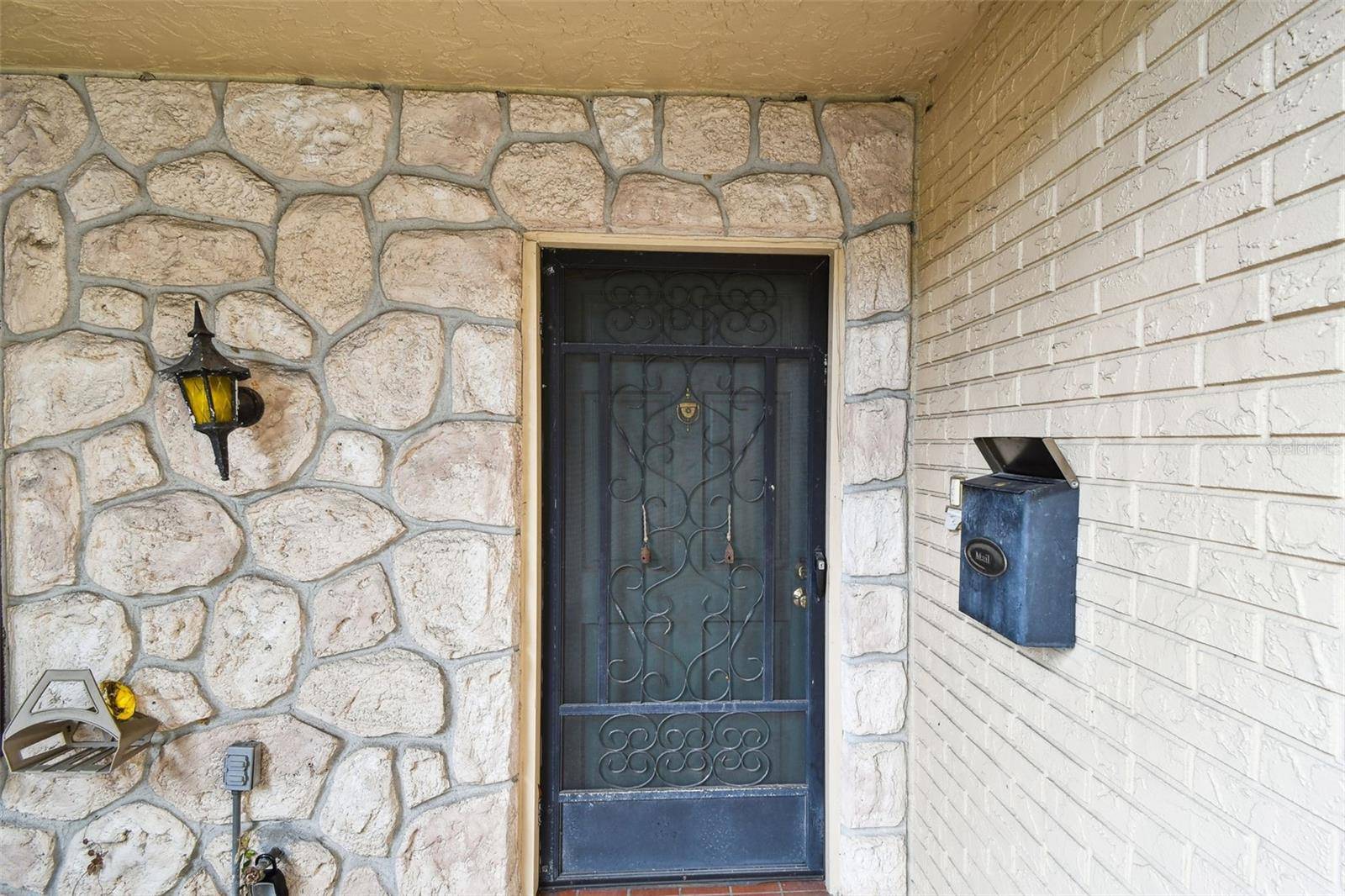 Clearwater, FL 33765,2101 SUNSET POINT RD #201