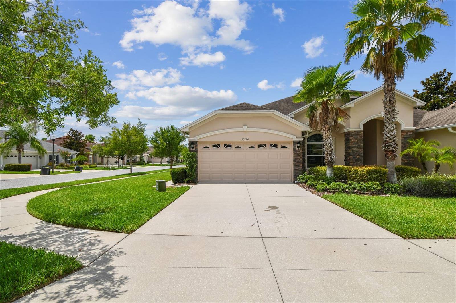 Land O Lakes, FL 34638,20820 AMANDA OAK CT