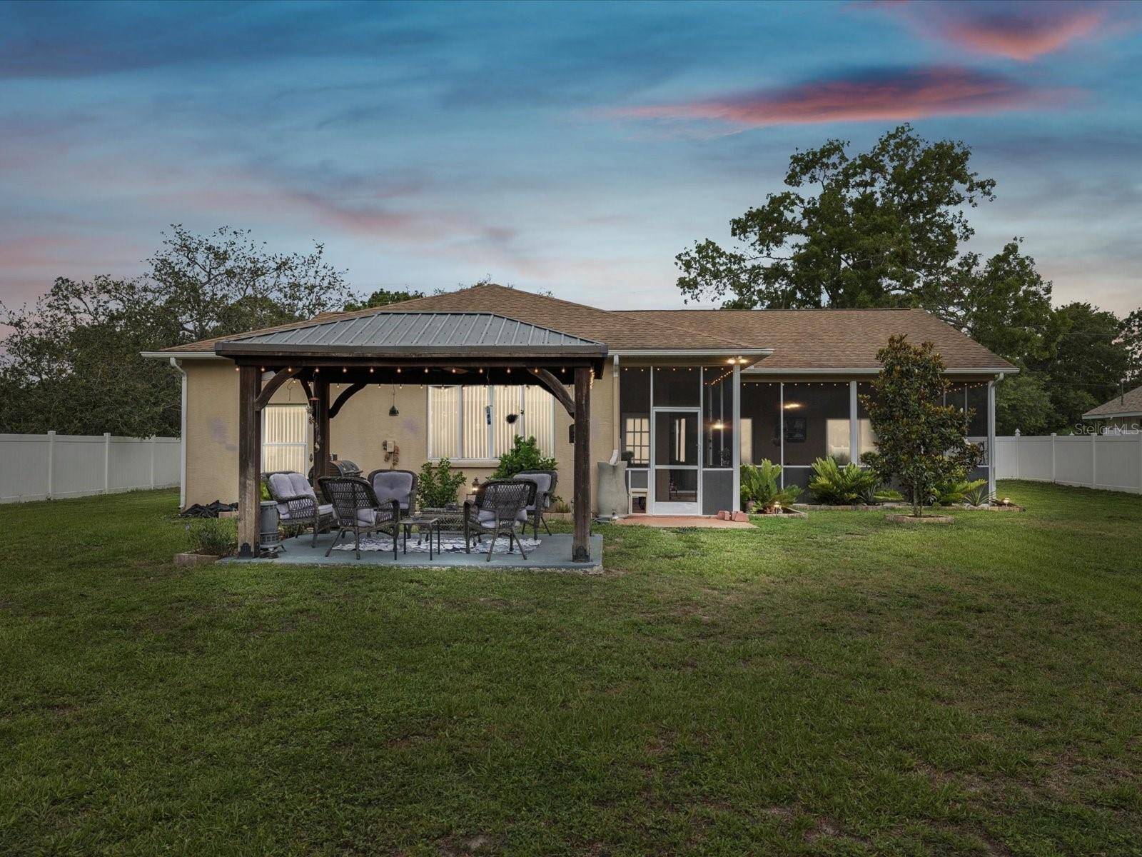 Weeki Wachee, FL 34613,8324 NIGHTINGALE RD