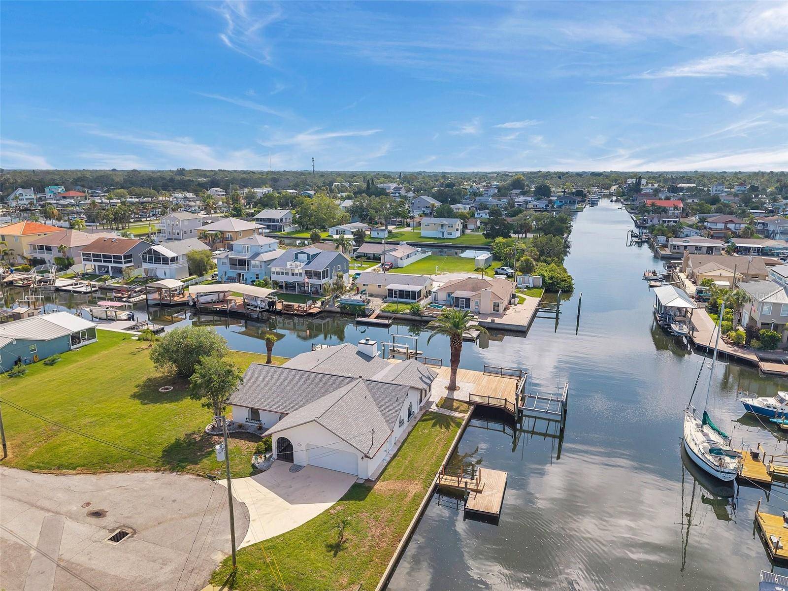 Hudson, FL 34667,13836 DARLENE AVE