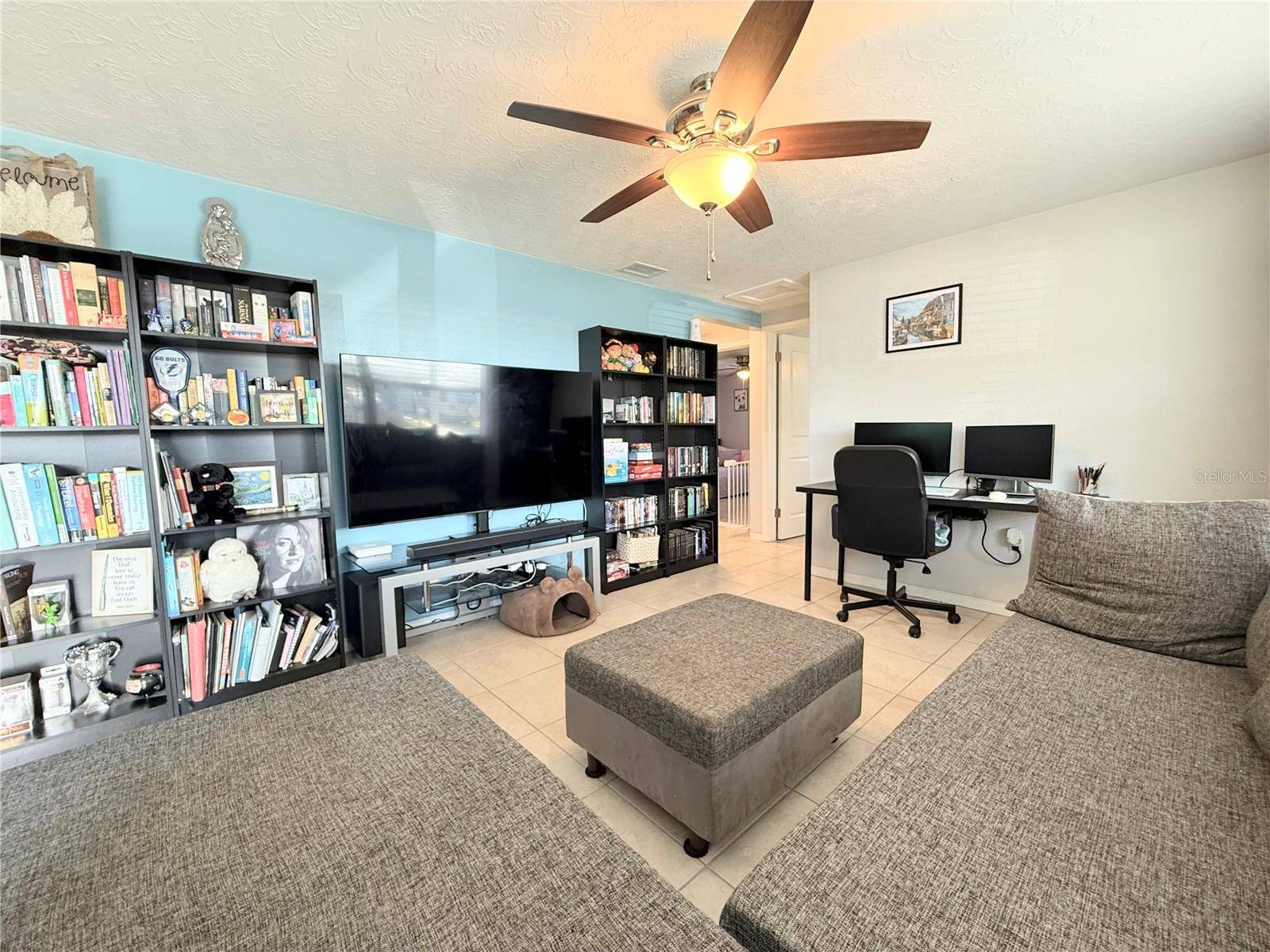 Holiday, FL 34691,2141 HOLIDAY DR