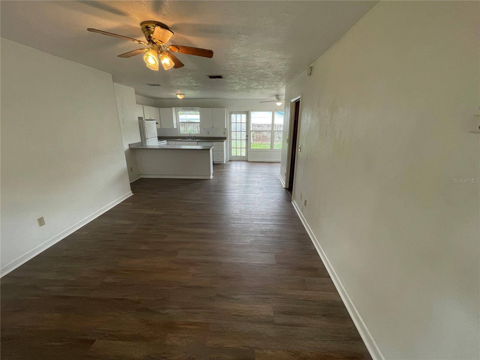 Dunedin, FL 34698,1355 DAVIS RD