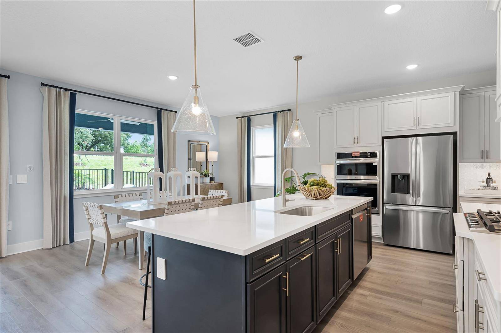 Apopka, FL 32703,823 EMERALD GROVE DR