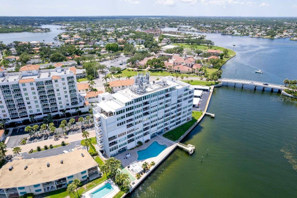 St Petersburg, FL 33704,1365 SNELL ISLE BLVD NE #1B