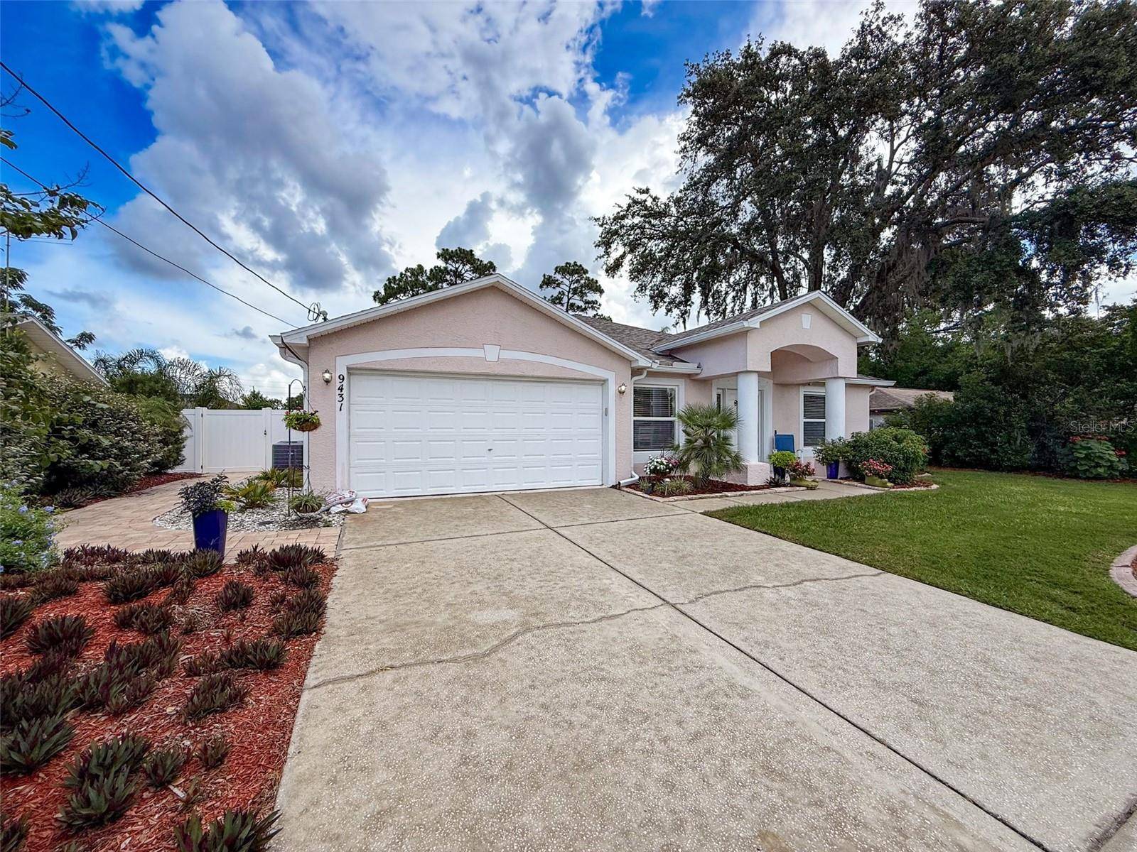 Spring Hill, FL 34608,9431 SPRING HILL DR