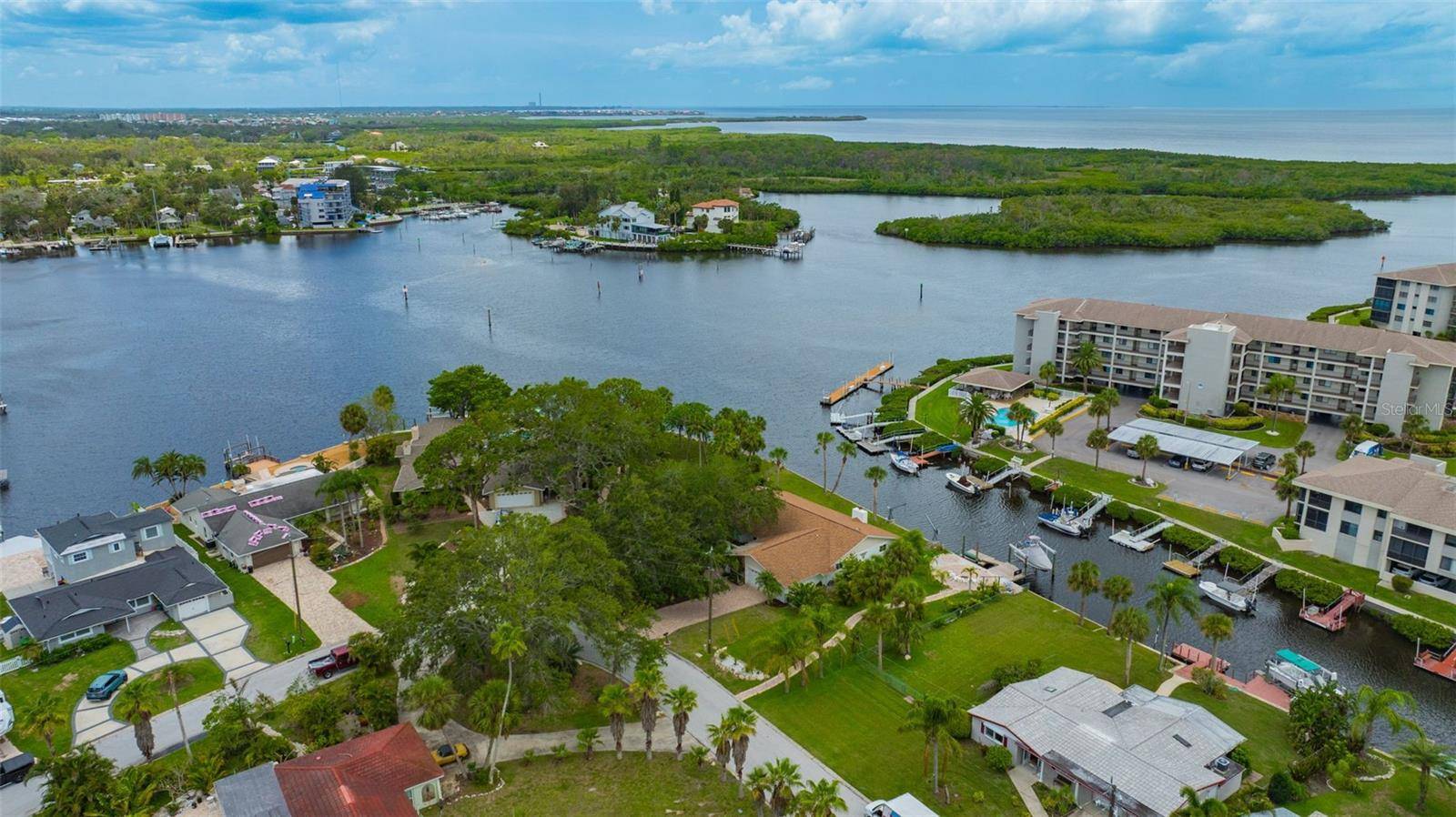 Port Richey, FL 34668,8143 CHANNEL DR