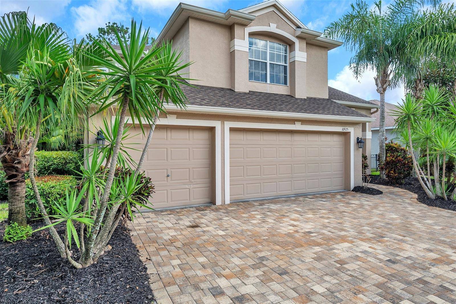New Port Richey, FL 34654,10925 OYSTER BAY CIR