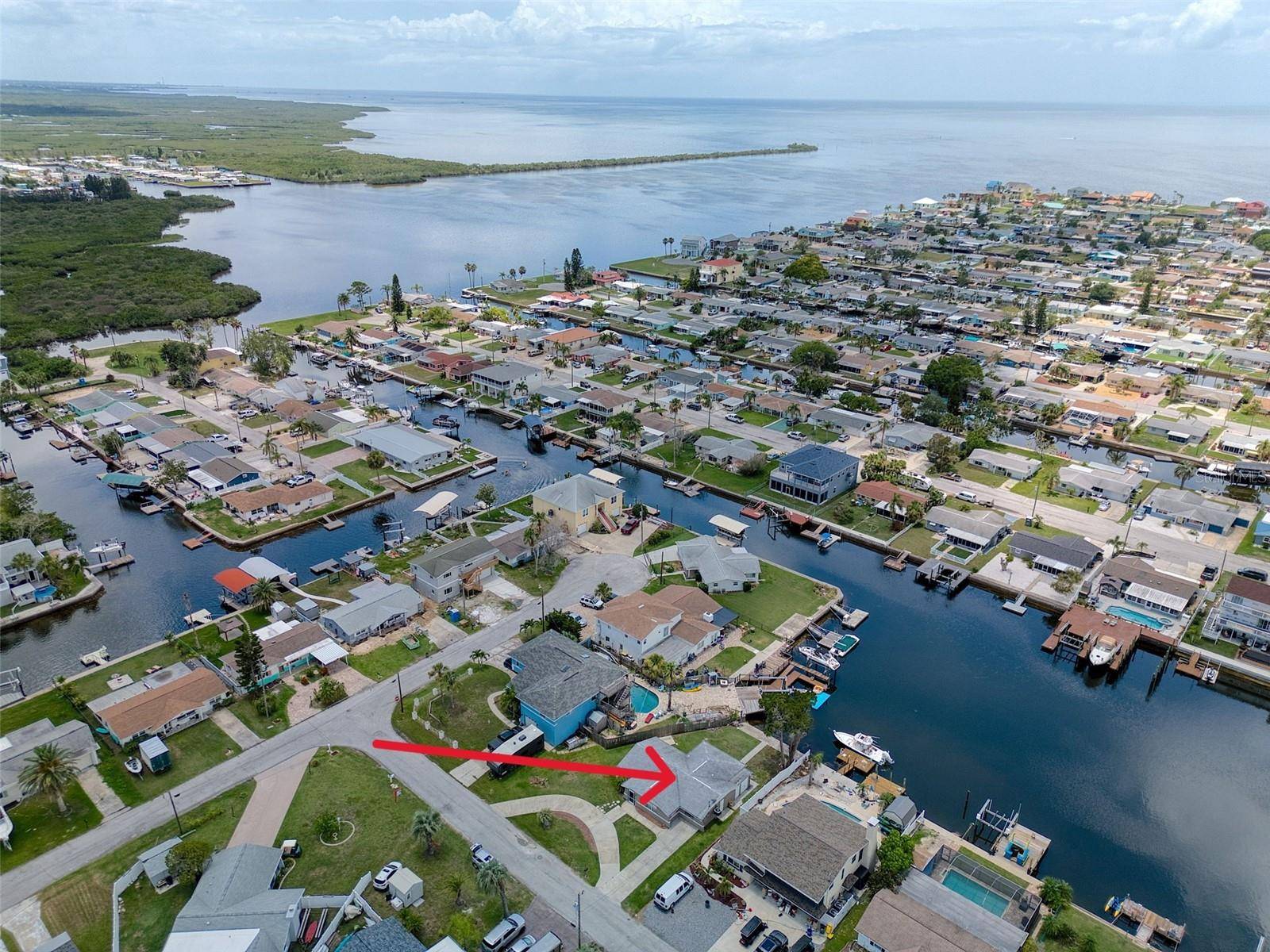 Hudson, FL 34667,13637 LAGOON DR