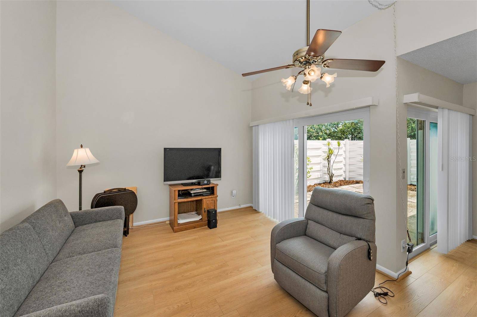 Clearwater, FL 33761,2628 BARKSDALE CT #B