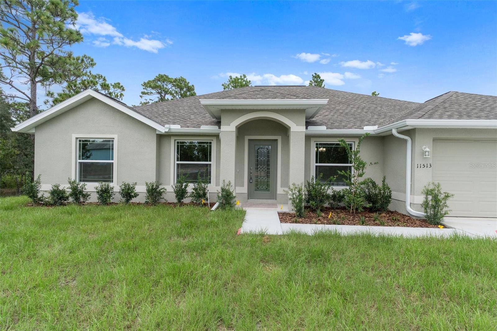 Weeki Wachee, FL 34614,11141 JENNY WREN RD