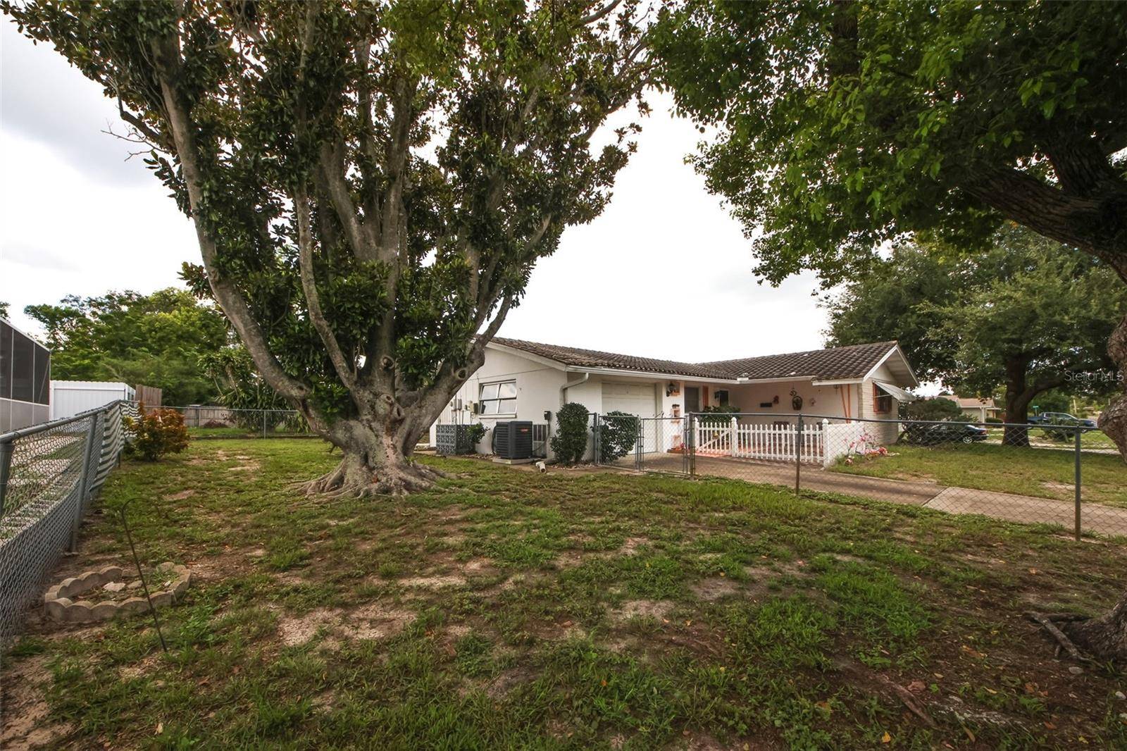 Port Richey, FL 34668,10638 OAK HILL DR