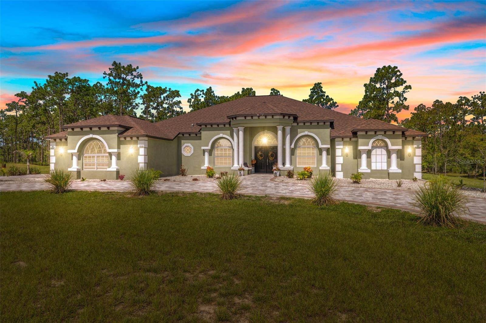 Weeki Wachee, FL 34614,18043 PALMDALE RD