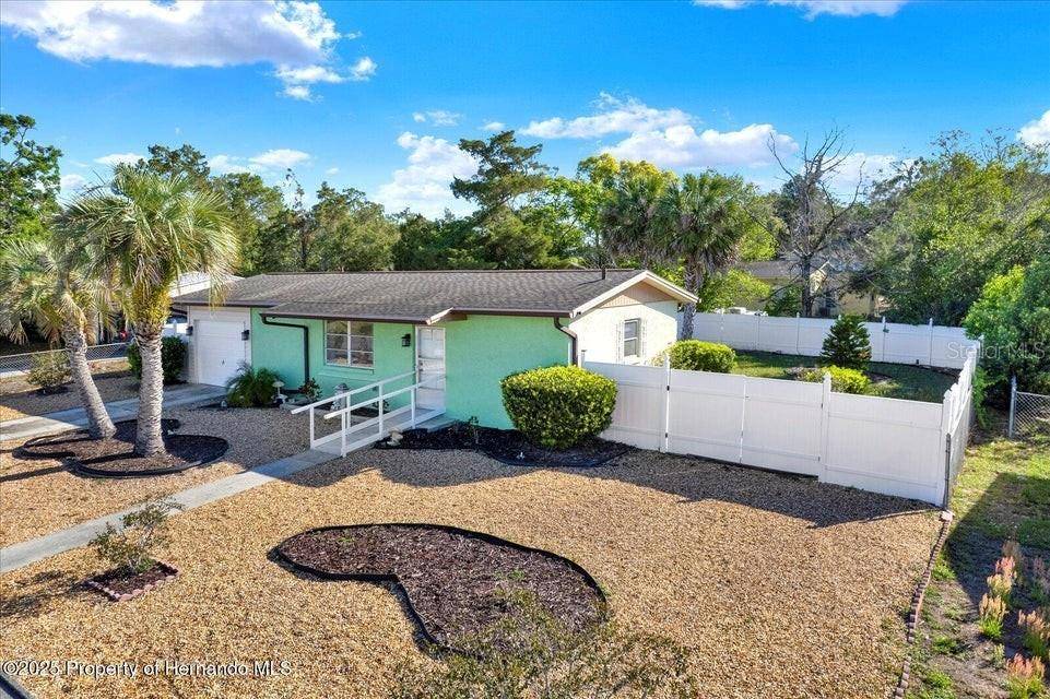 Spring Hill, FL 34606,1054 EMBASSY AVE