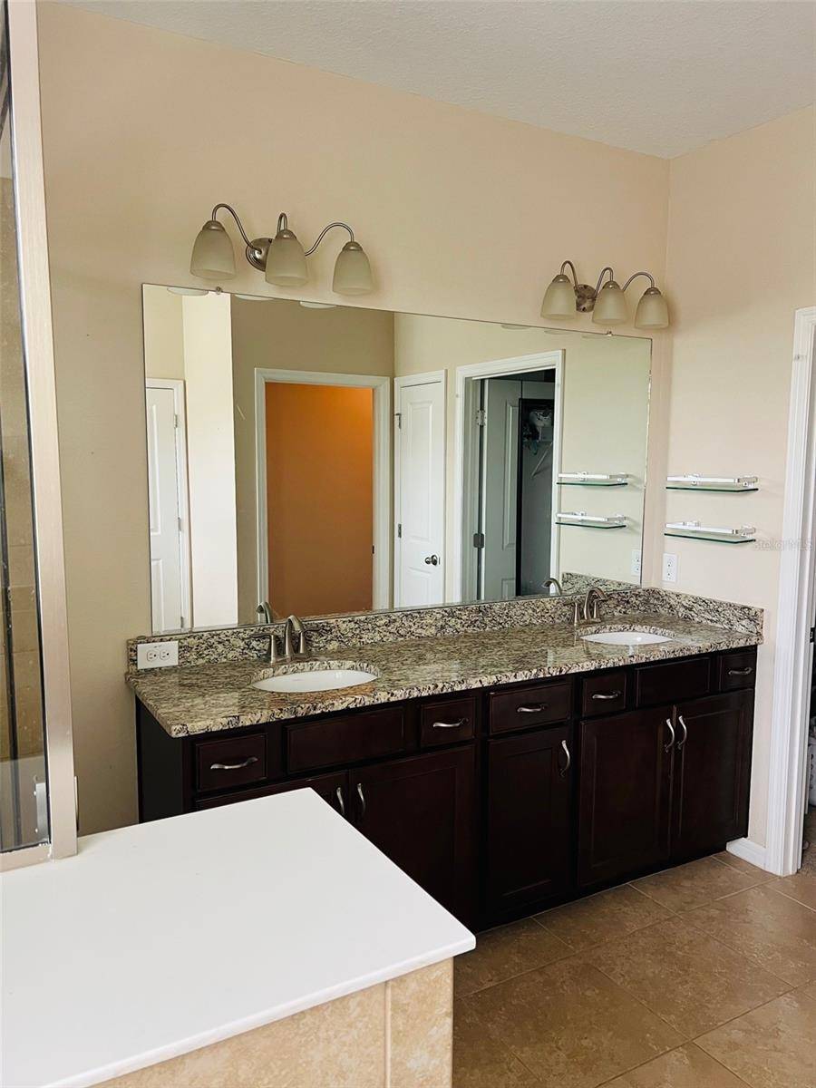 Wesley Chapel, FL 33543,32054 GODDARD DR