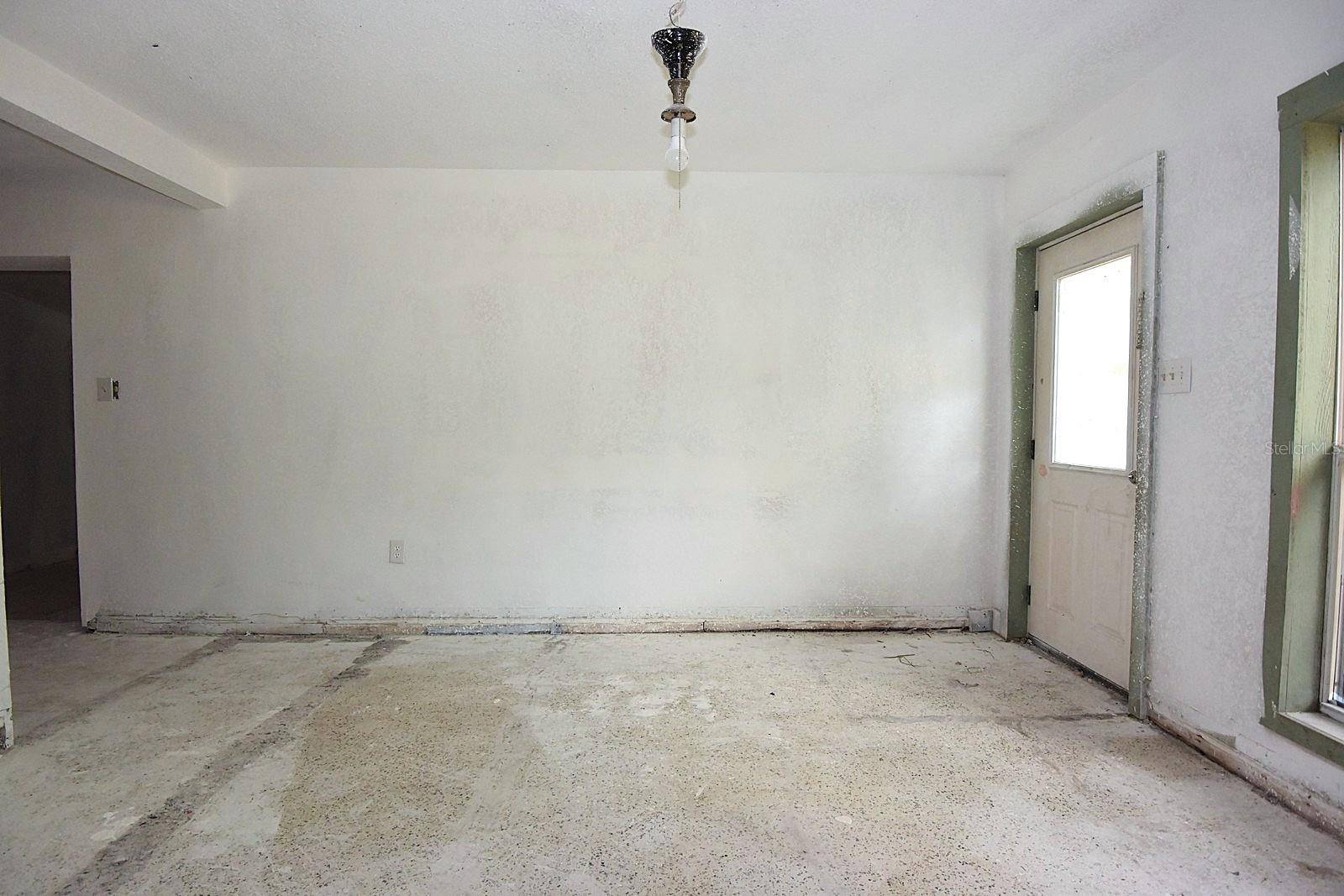 Inverness, FL 34453,2810 W VAN BUREN ST