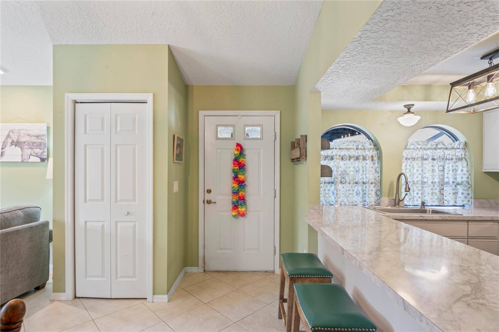 Weeki Wachee, FL 34613,9195 LINGROVE RD