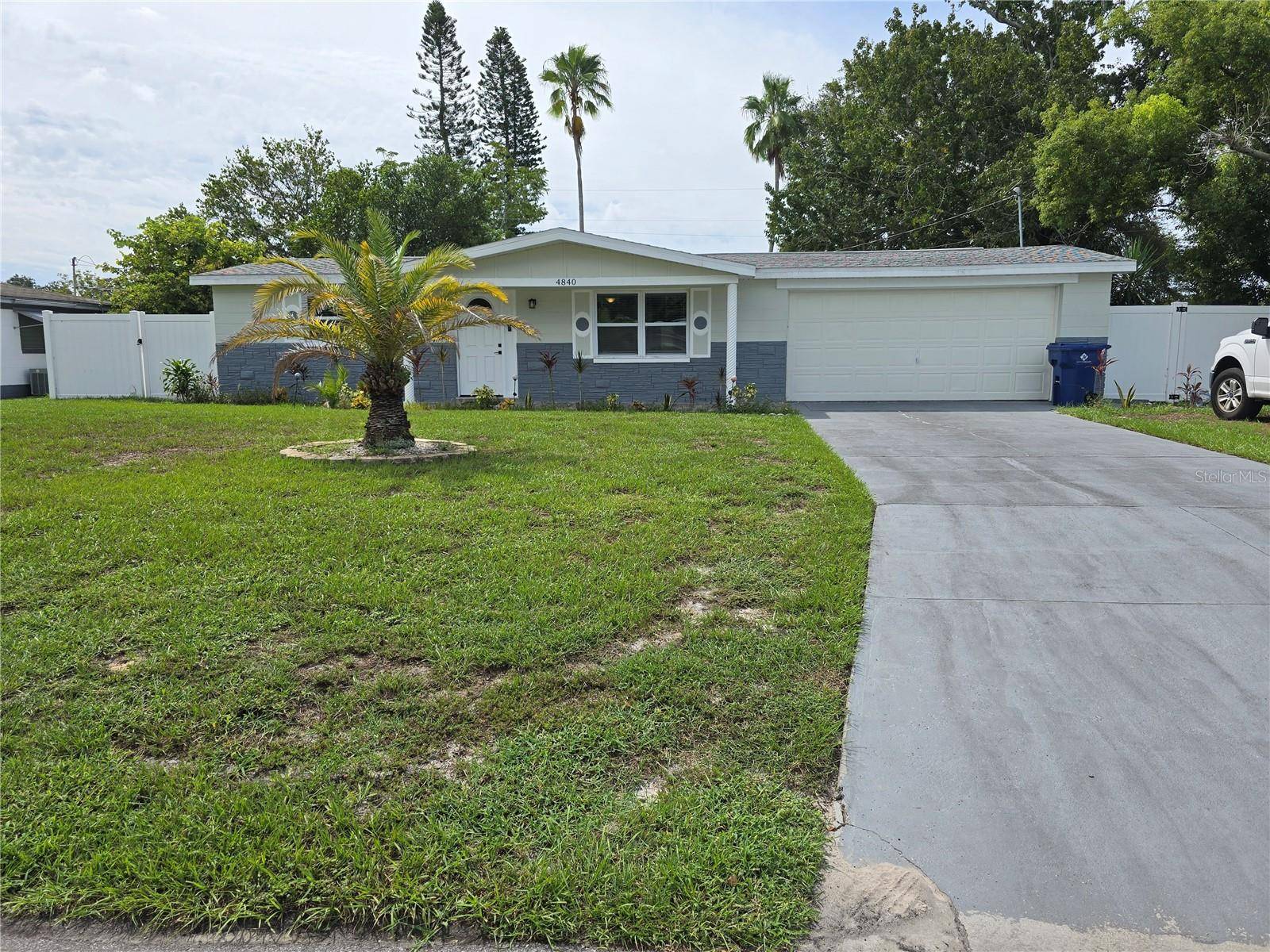 Holiday, FL 34690,4840 BLOSSOM DR