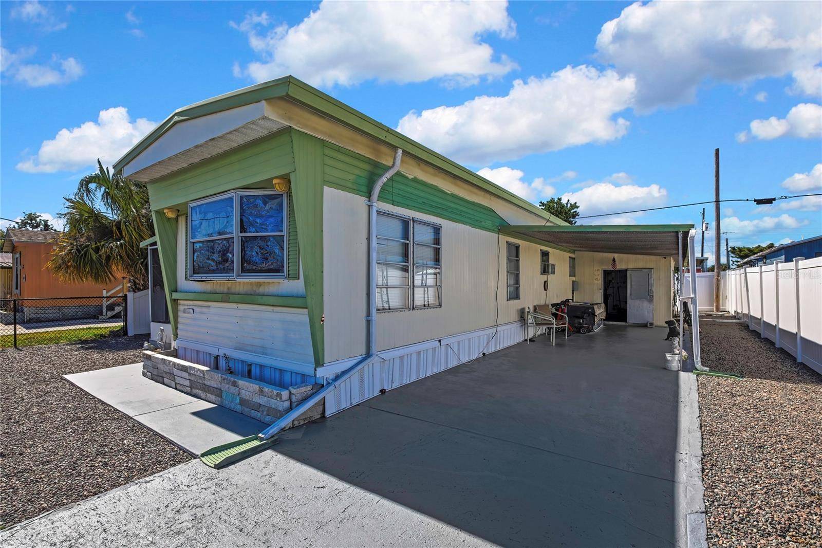 Holiday, FL 34691,1841 HOLIDAY DR