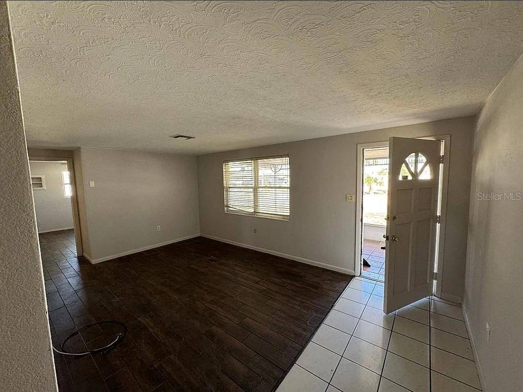 Holiday, FL 34691,2133 HOLIDAY DR