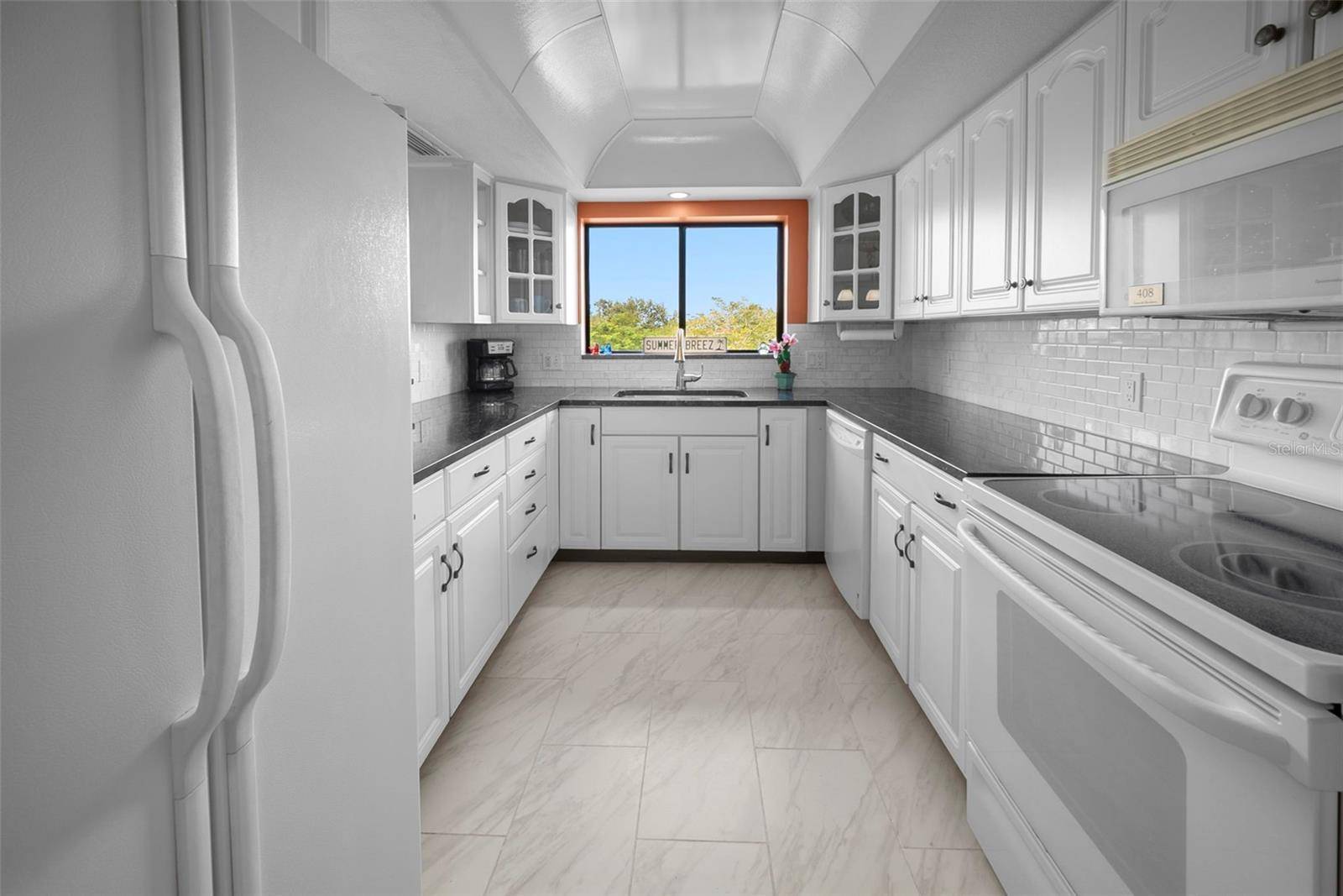 Tarpon Springs, FL 34689,408 TARPON PT PT