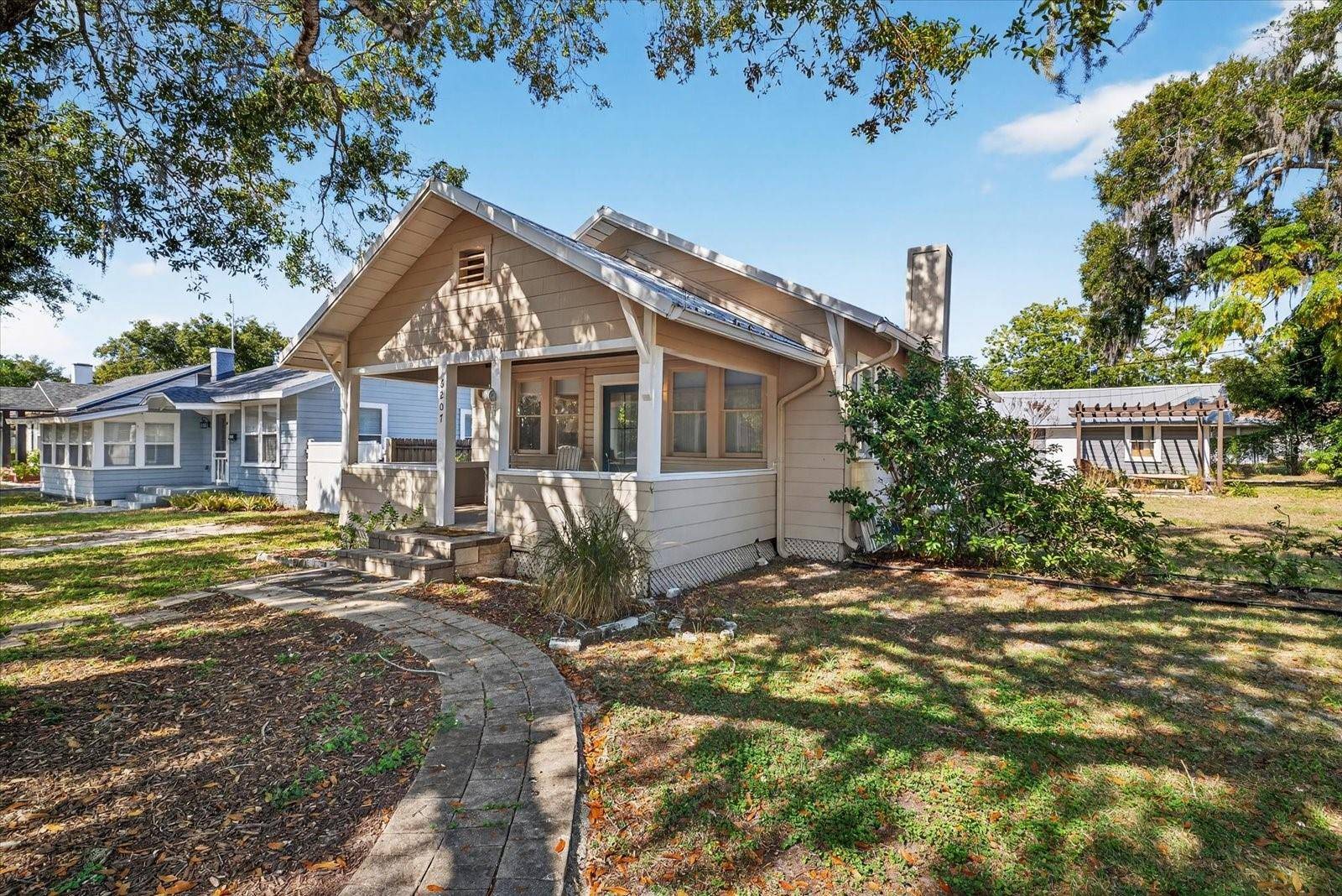 New Port Richey, FL 34653,6207 MAIN ST