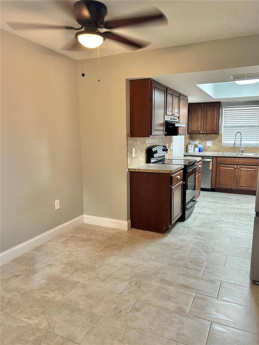 New Port Richey, FL 34653,5117 DOEFIELD LN