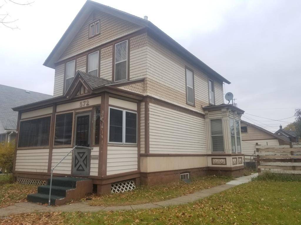 Winona, MN 55987,572 E Wabasha ST