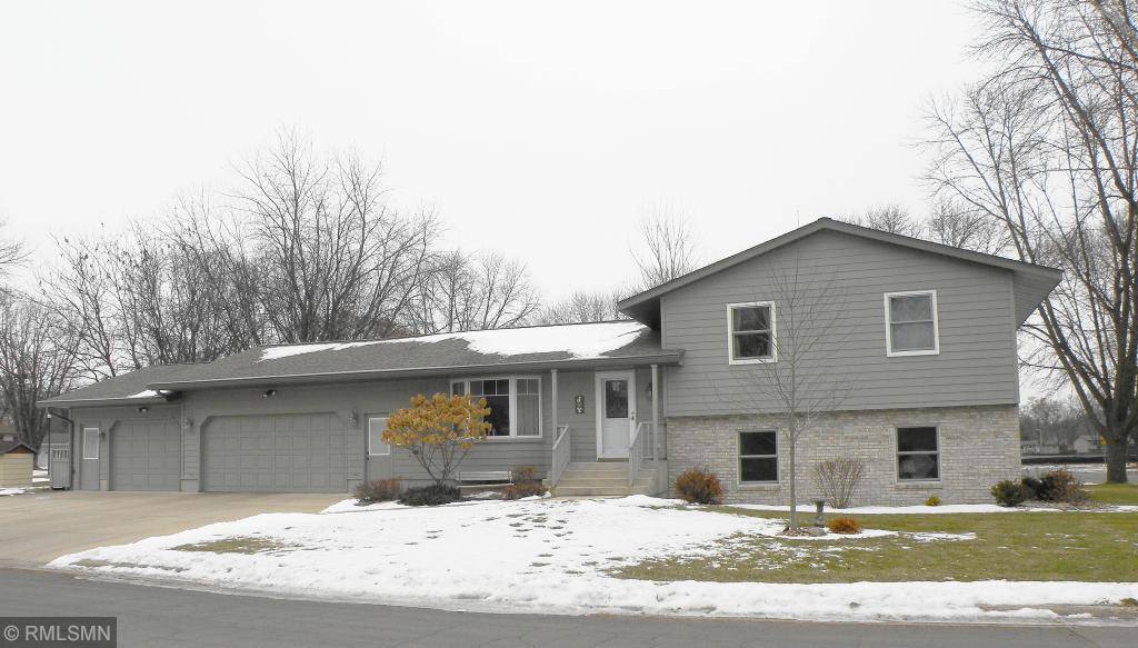 Hutchinson, MN 55350,755 Southview CT SW