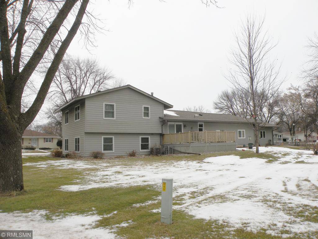 Hutchinson, MN 55350,755 Southview CT SW